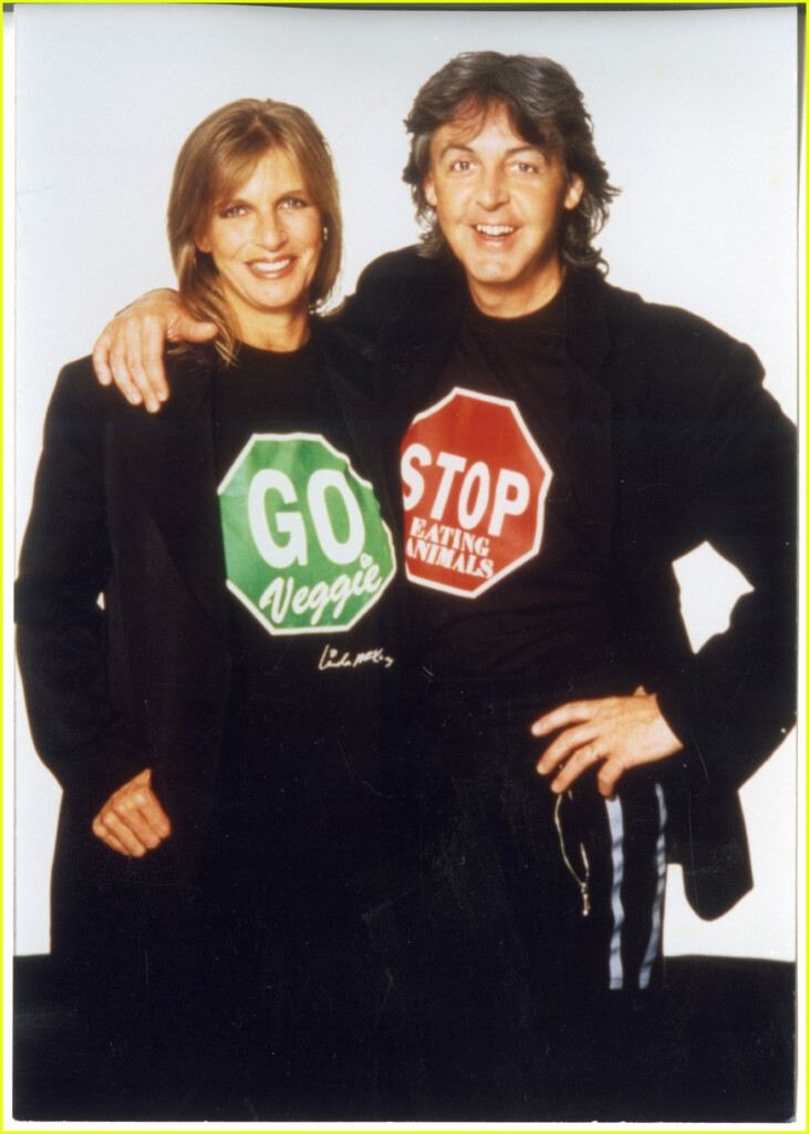 Alicia Silverstone Recreates Paul McCartney 39 s PETA Ad With Her Adorable 