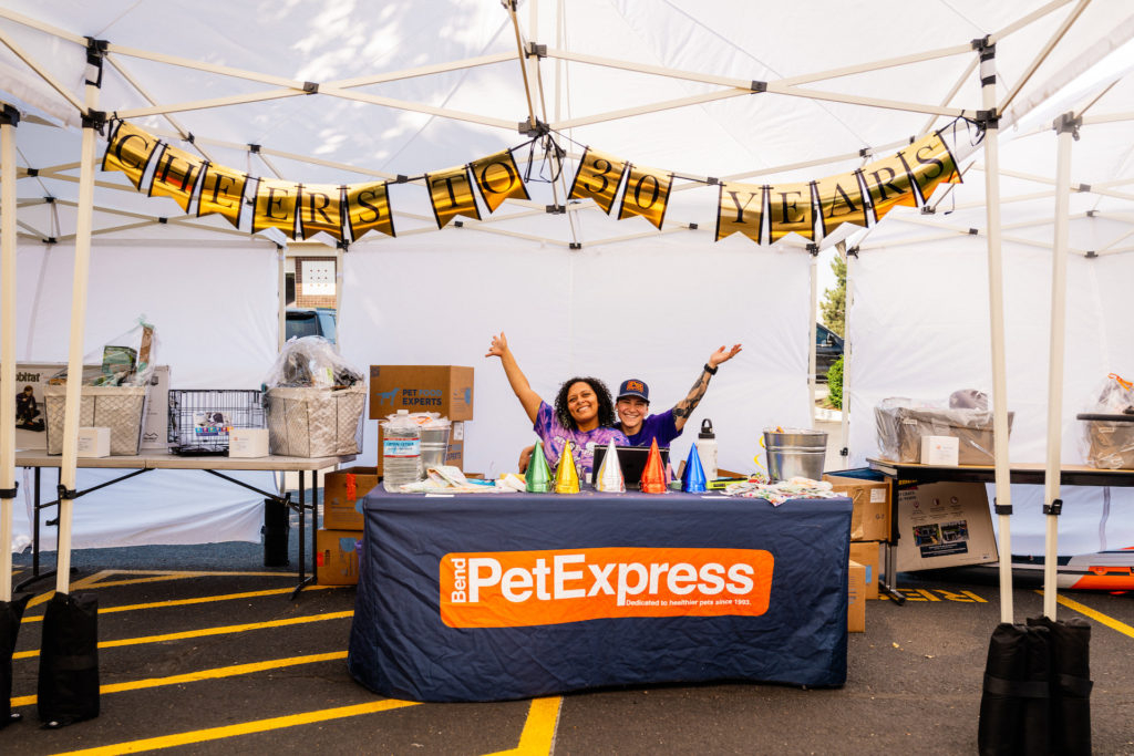 Bend Pet Express 30 Years Of Pet Nutrition In Bend The Dog Guide 