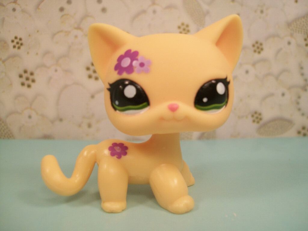 Biggest Stars Purple Petals Cat Rare 1962 Littlest Pet Shop Photo 