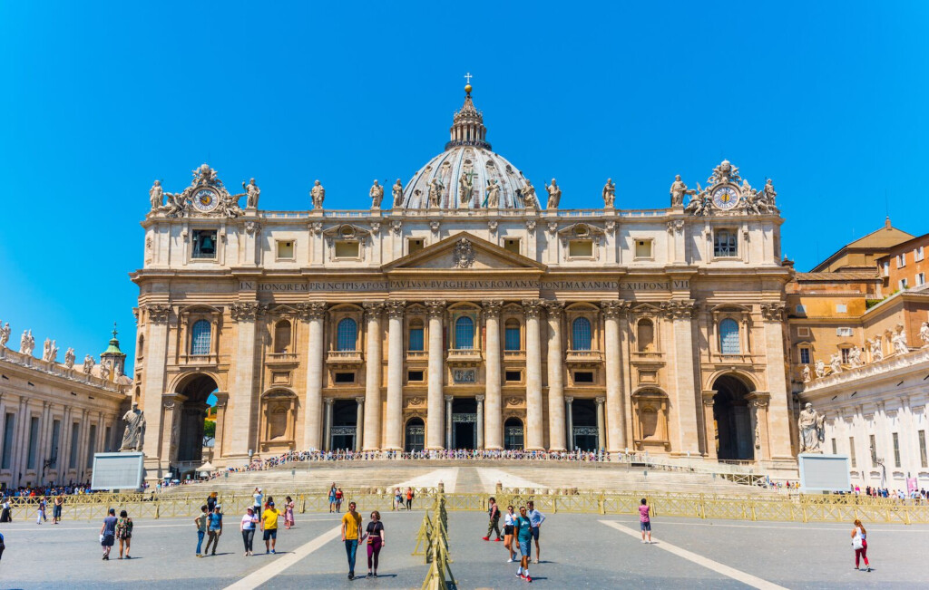St Peter 39 s Basilica The Story Behind The World 39 s Most Famous Church