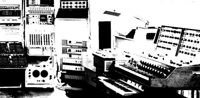 ALBUM Peter Zinovieff 39 Electronic Calendar The EMS Tapes 