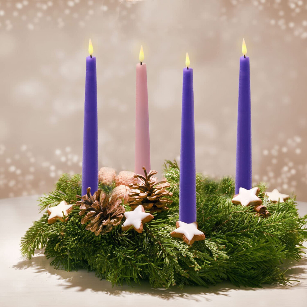 Blue Peter Advent Candle 2024 Model Danell Doroteya
