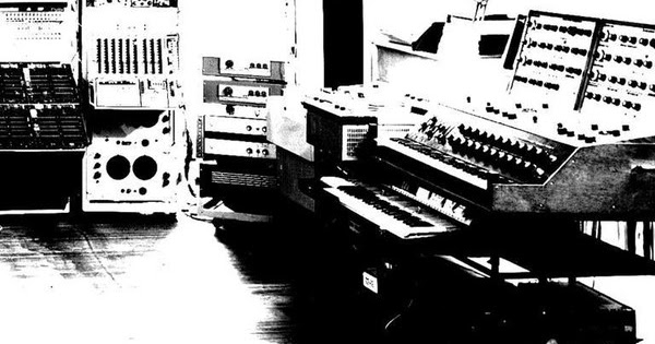 EZHEVIKA FIELDS Peter Zinovieff Electronic Calendar The EMS Tapes 