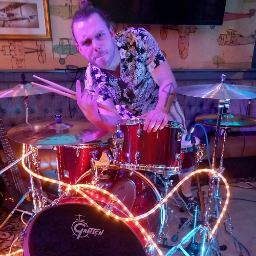 Peter Lynn petes dragon Musicboard