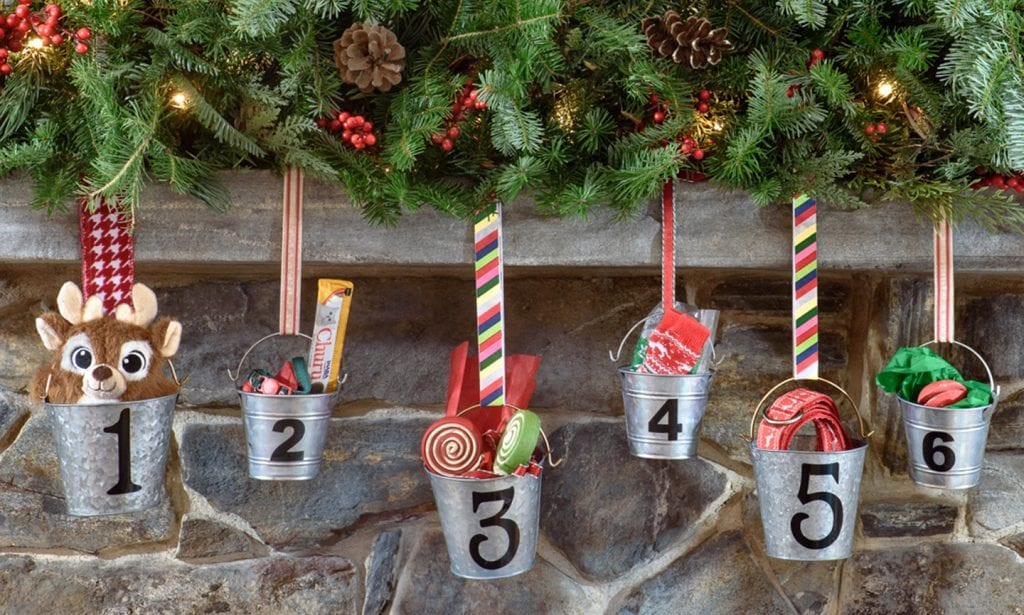 Treat Your Pet To 7 Days Of Gifts With This DIY Advent Calendar BeChewy